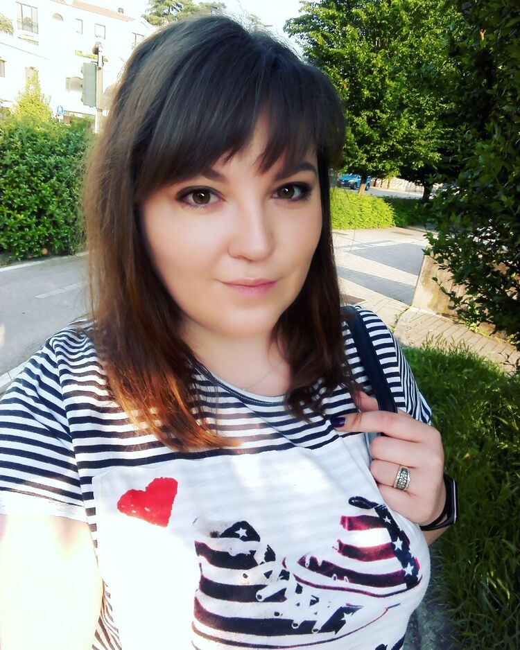  16318146  Alessandra, 30 ,    Monterosso Al Mare