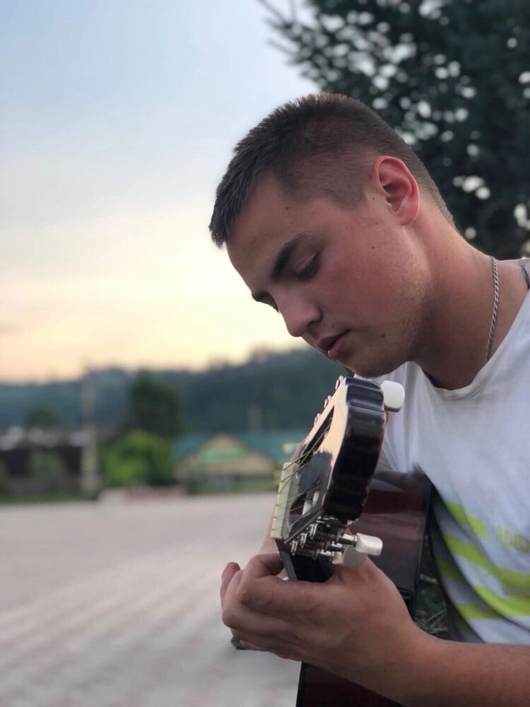  51223516  , 24 ,    -