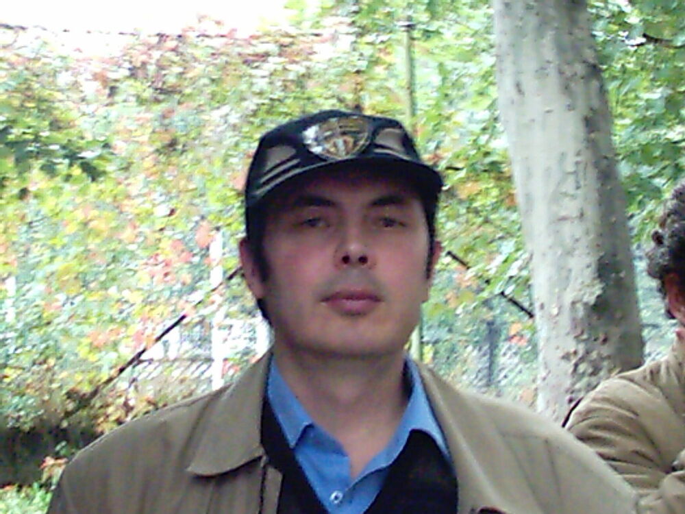  6630826  Niko, 44 ,    
