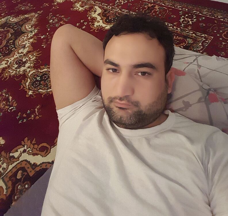  22946296  Mekan, 37 ,    