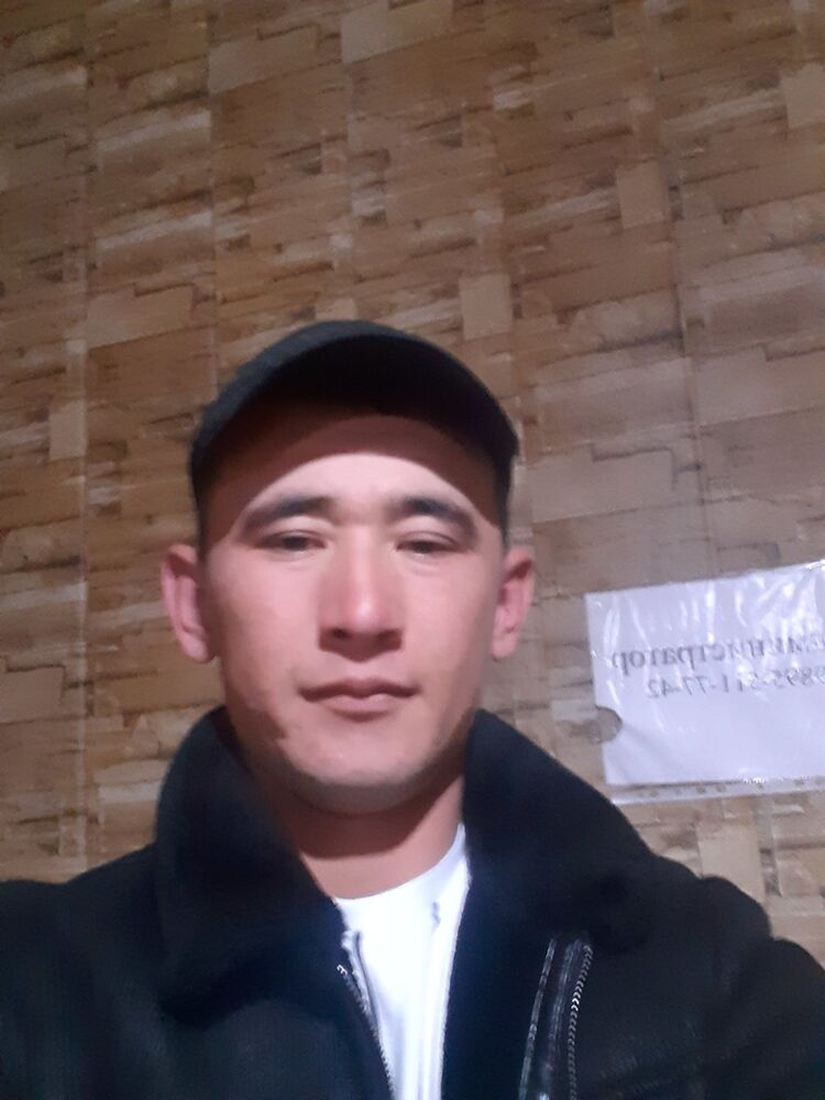  19439866  Ikrom, 29 ,    