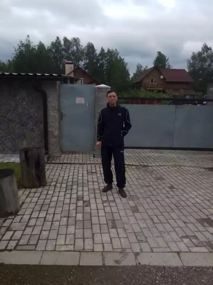  22081926  , 49 ,    