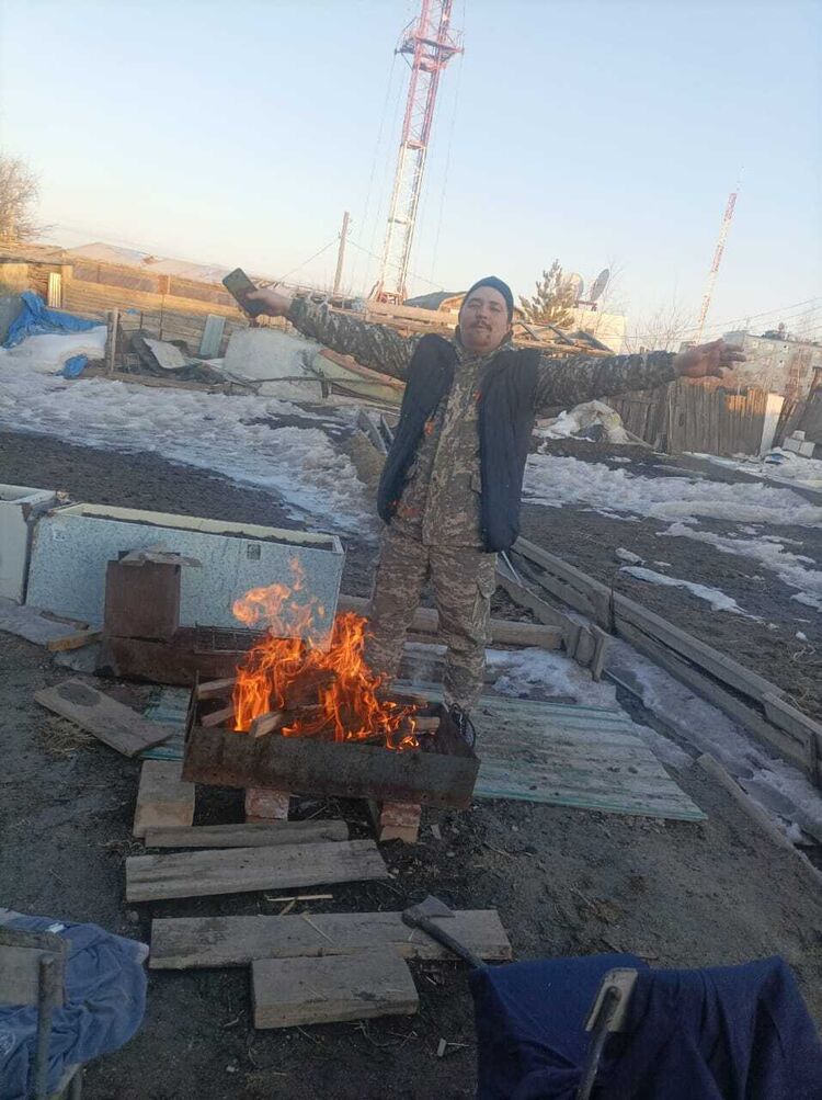  46078366  , 30 ,    