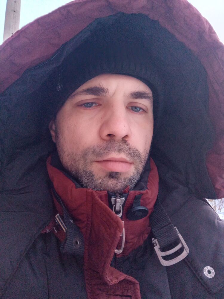  ,   Valery, 40 ,   ,   , c , 
