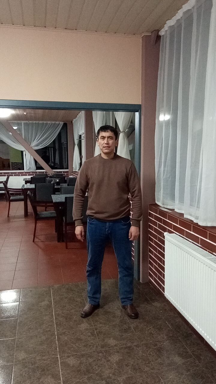  52942916  Said, 35 ,    