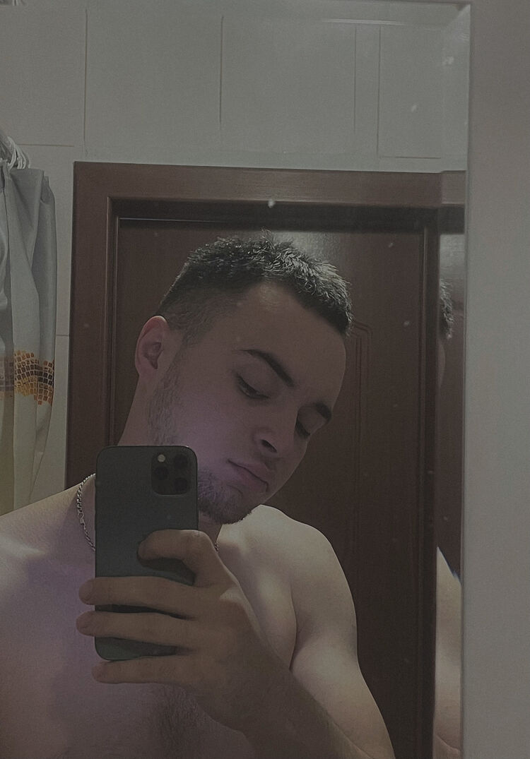  47068596  Danilakrezi, 21 ,    