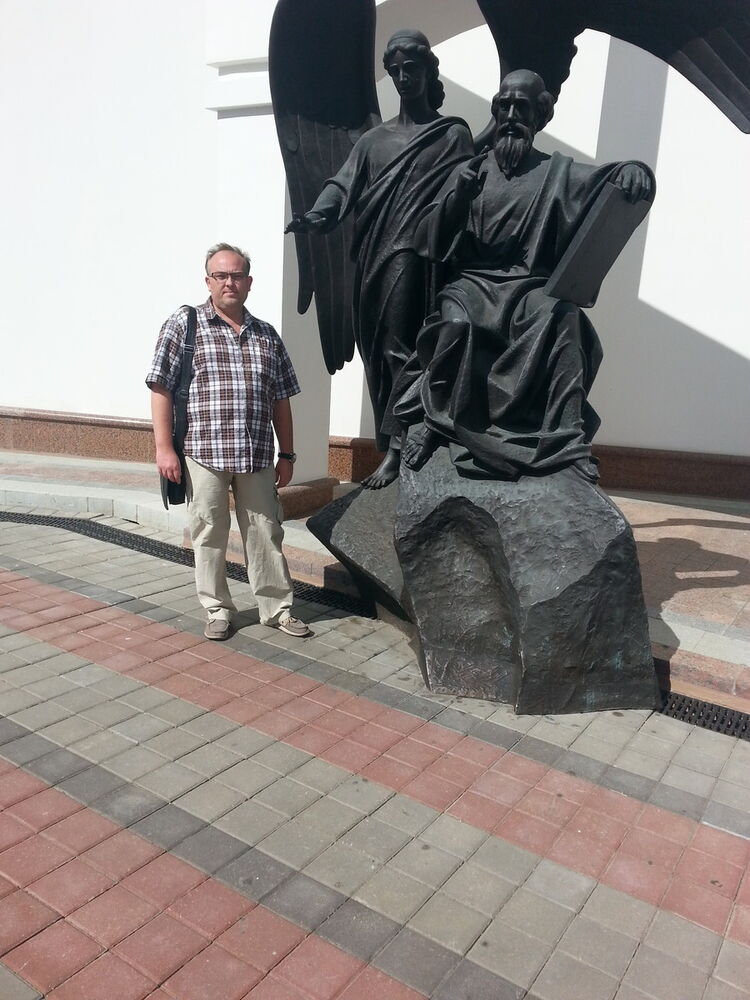  11107366  Aleks, 54 ,    