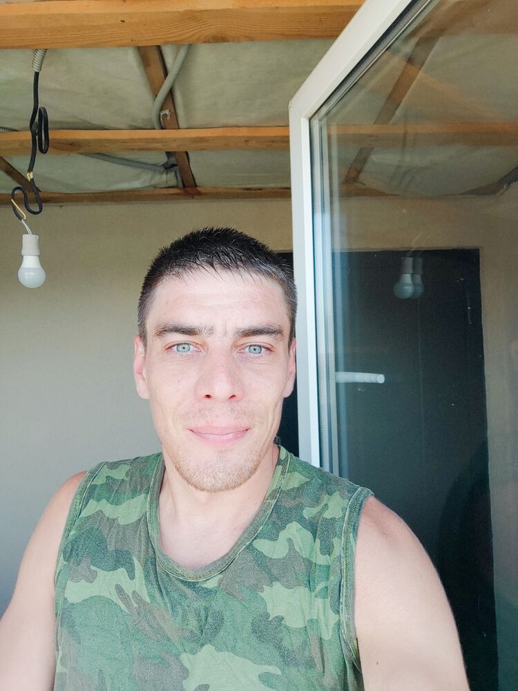  36404146  Dmitry, 37 ,    