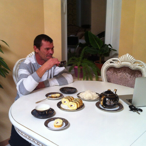  ,   Oleg, 59 ,   ,   , c , 