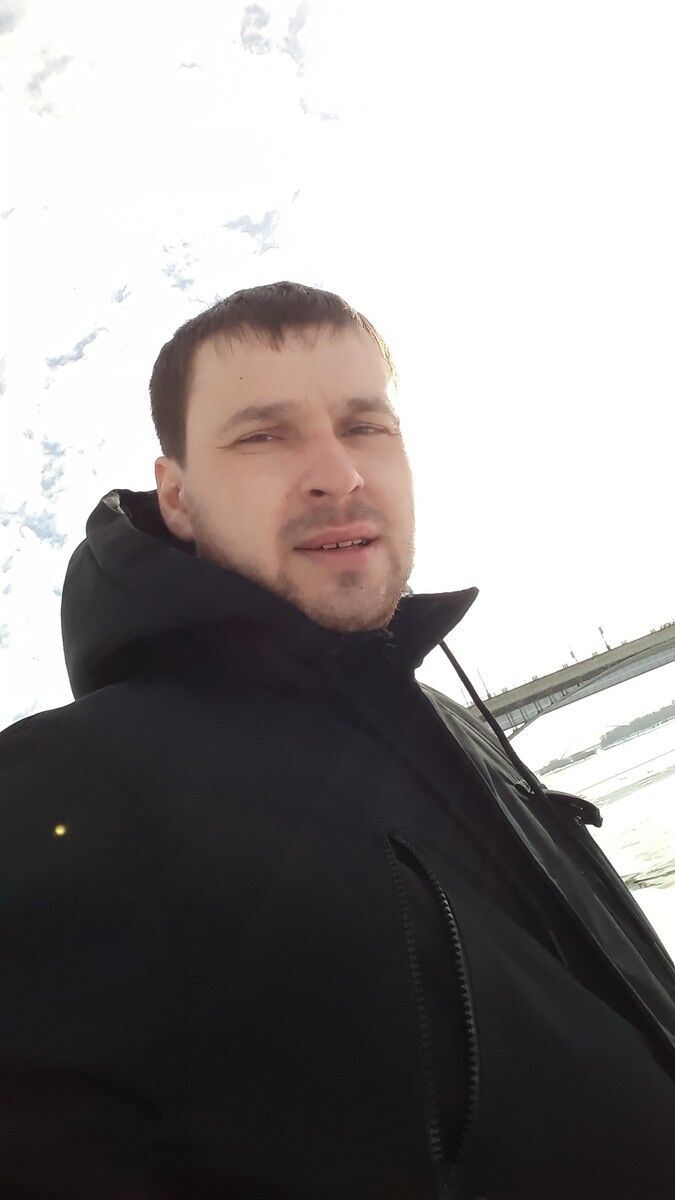  15287176  Evgeni, 37 ,    
