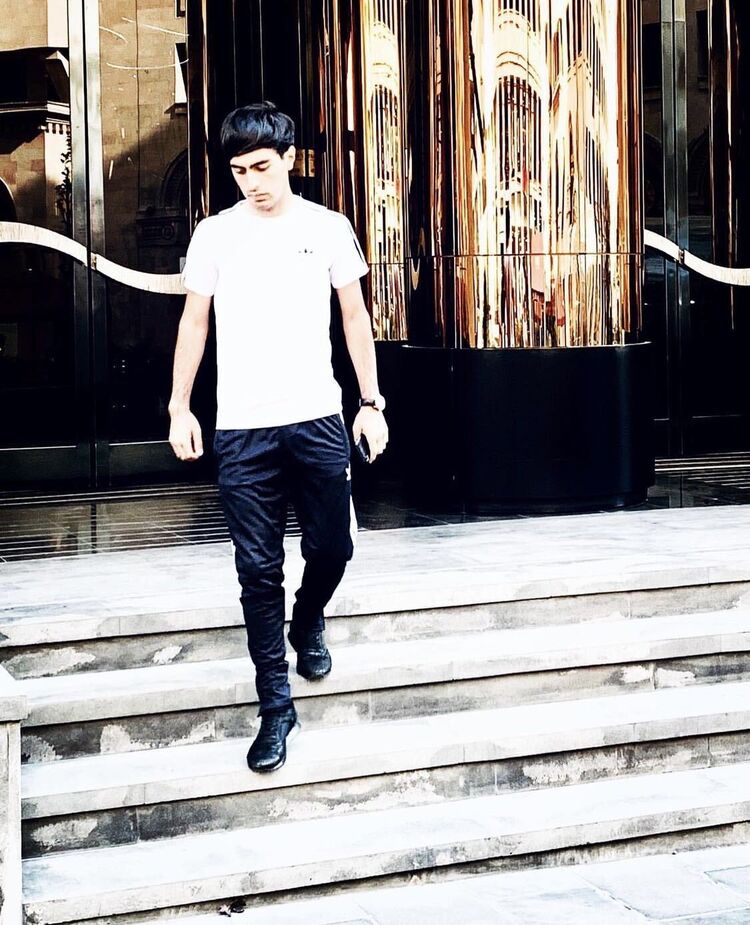  26891106  , 28 ,    -