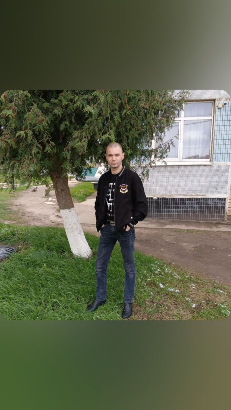 ,   Denis, 29 ,   ,   