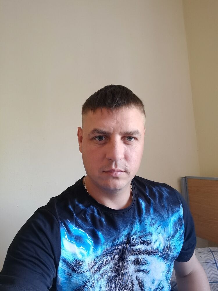  54447576  , 37 ,    --