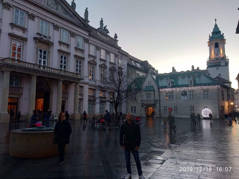  ,   Denis, 31 ,   ,   , c 