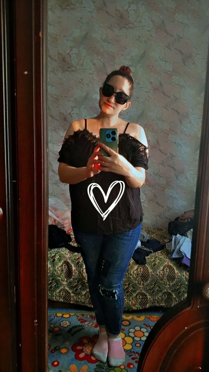  51968736  Evangelina, 27 ,    