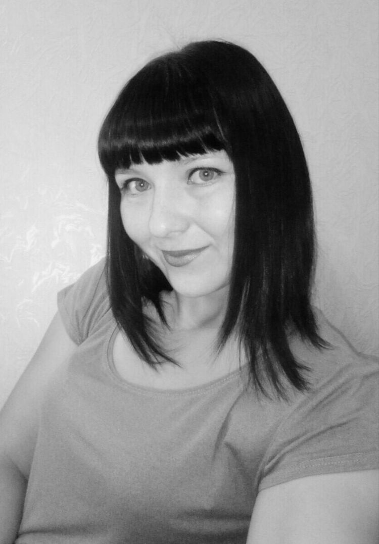  ,   Elizaveta, 33 ,  