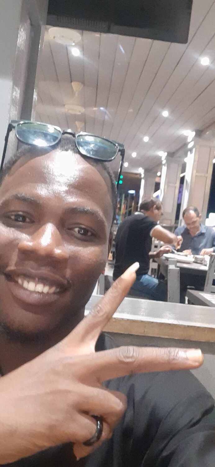  Bakau,   Michael R, 33 ,   ,   