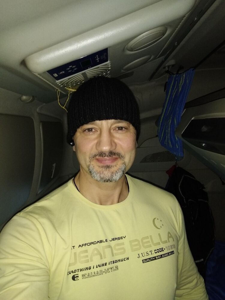  16056166  Serzh, 53 ,    