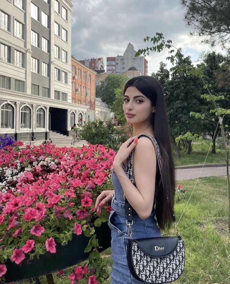  -,   , 24 ,   ,   