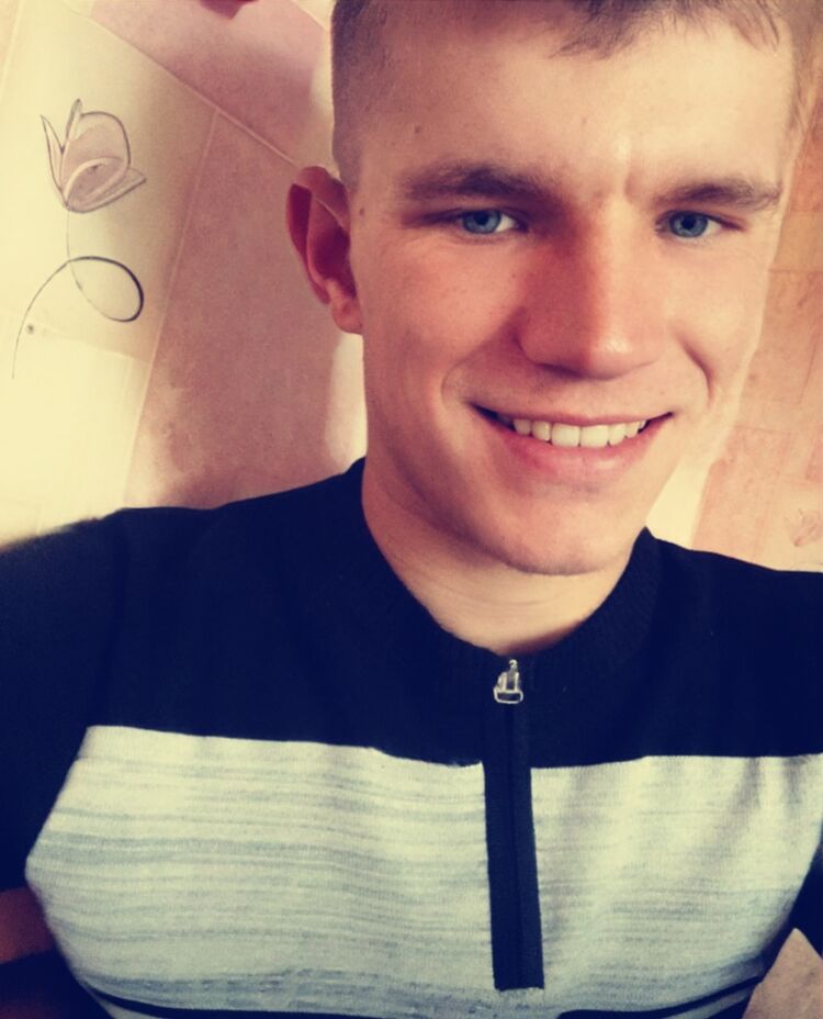  48334596  , 23 ,    