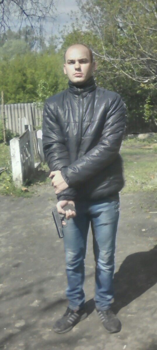 ,   Vladislav, 32 ,   ,   , c 