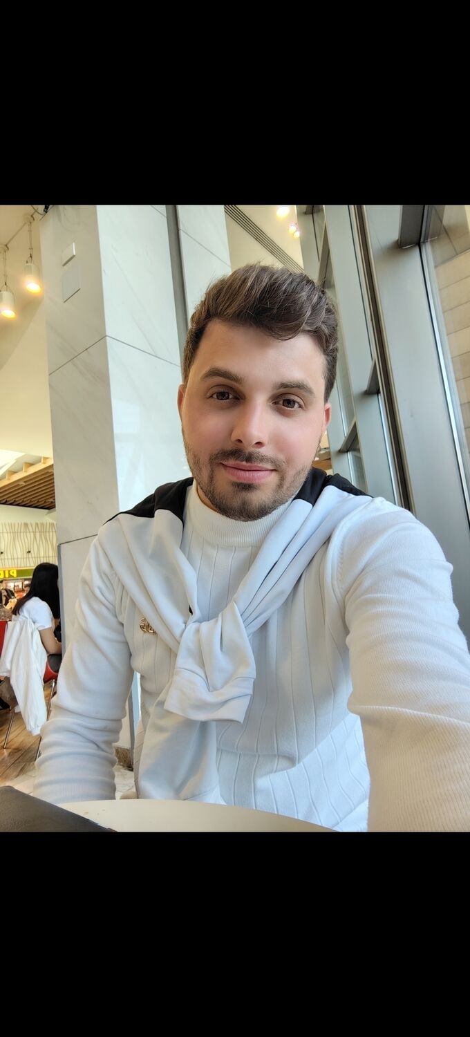  51828436  Ahmed, 30 ,    