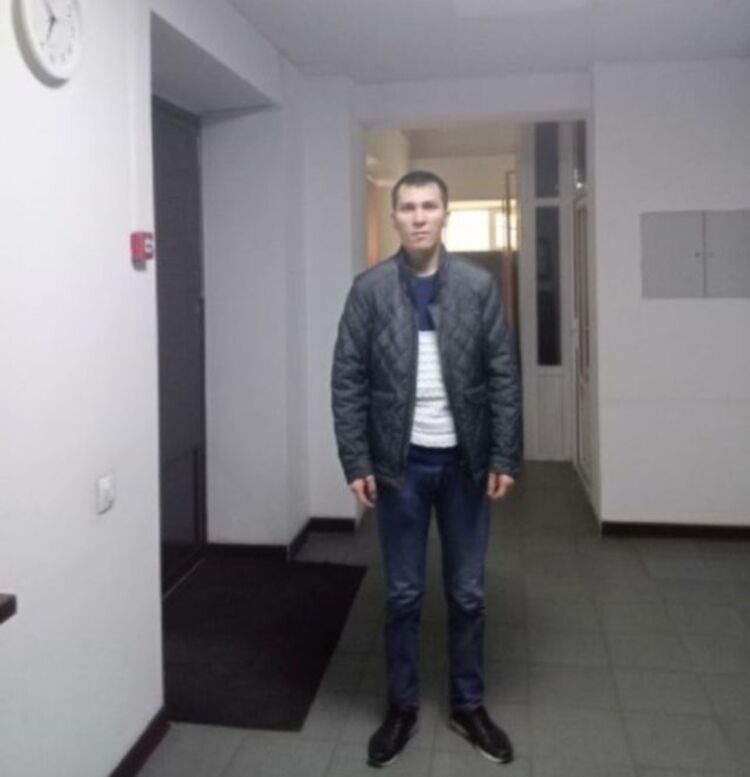  45869356  Nurlan, 40 ,    