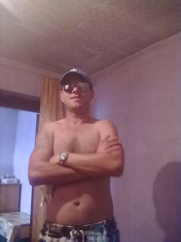  ,   Grek, 40 ,  
