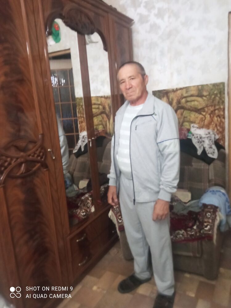  27877876  Rafail, 65 ,    