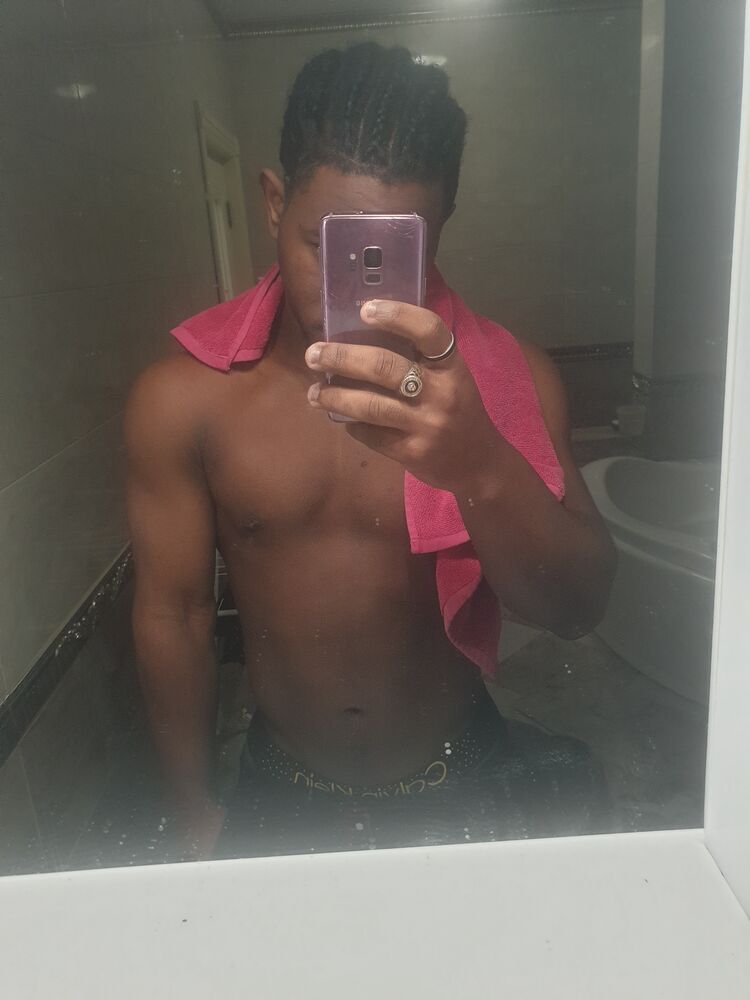  31444246  Yoandry, 21 ,    