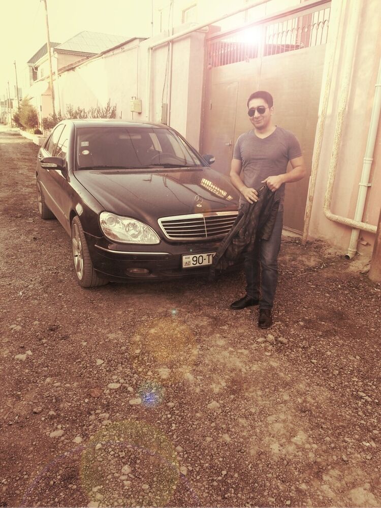  10864266  Tamerlan, 35 ,    