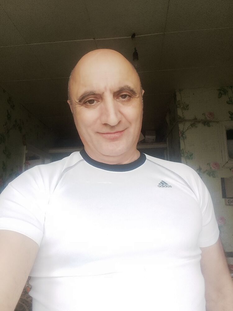  33298616  Serj, 57 ,    