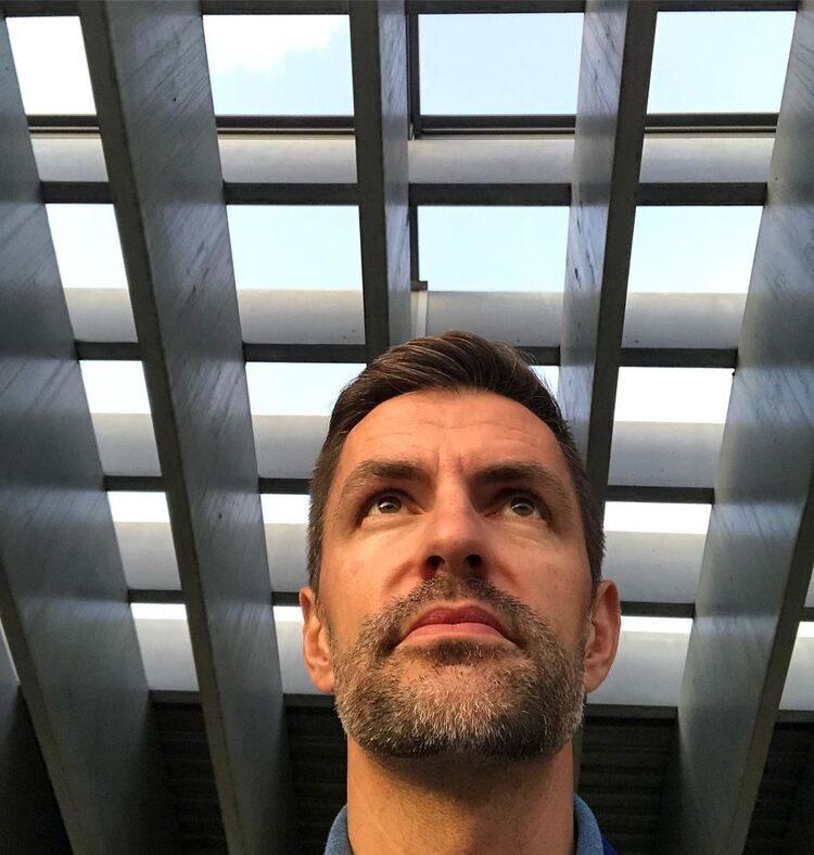  44141386  , 40 ,    