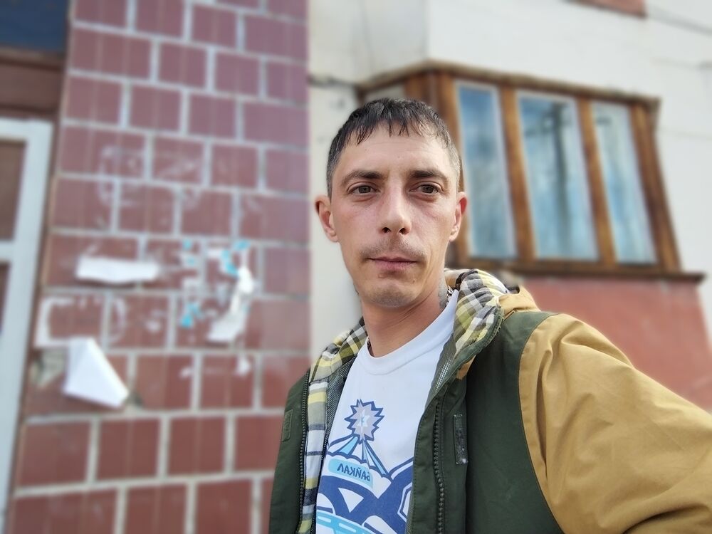  38940566  Pavel, 35 ,    -