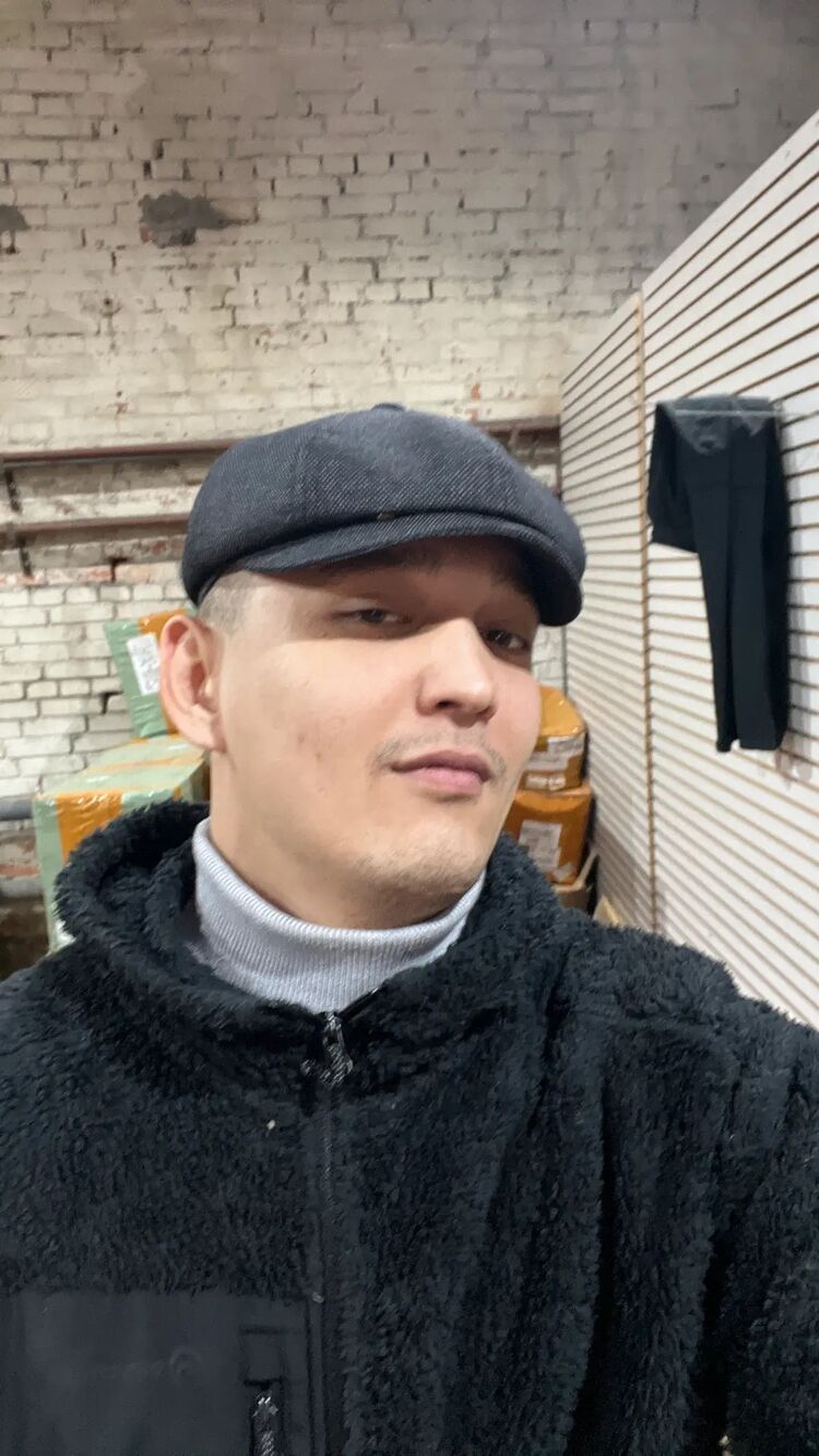  54147856  , 26 ,    -