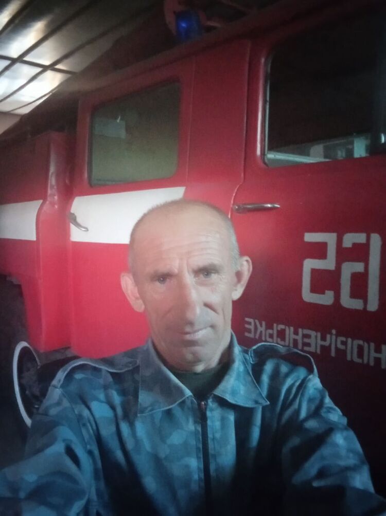  42928486  , 53 ,    