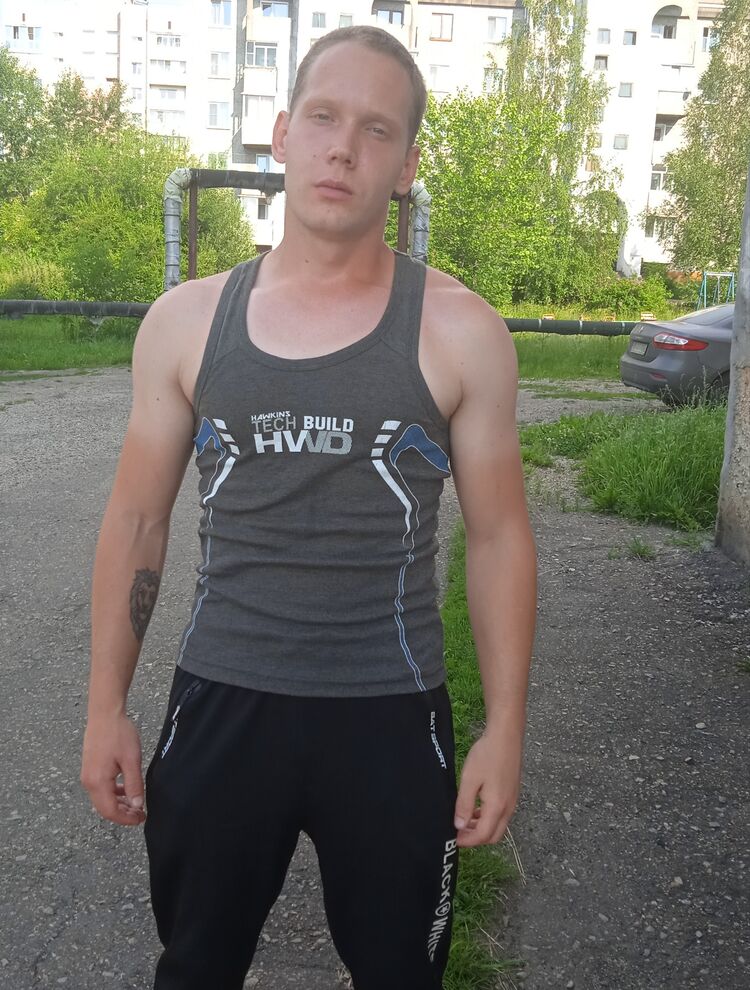  29907566  Alexander, 28 ,    -