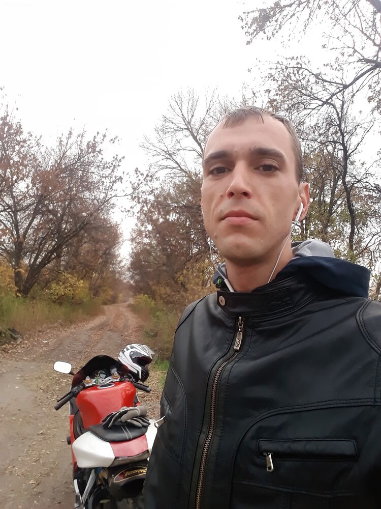  25631466  , 37 ,    