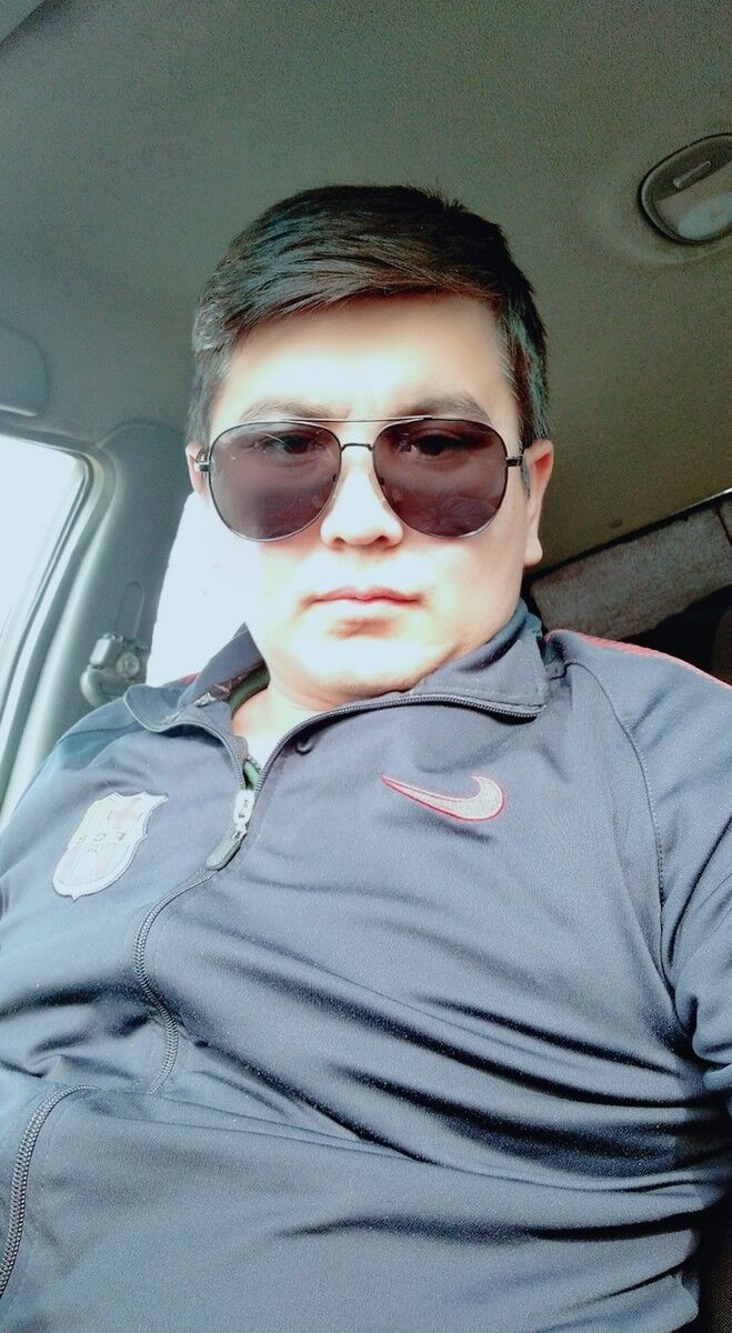  18808426  Farxod, 40 ,    