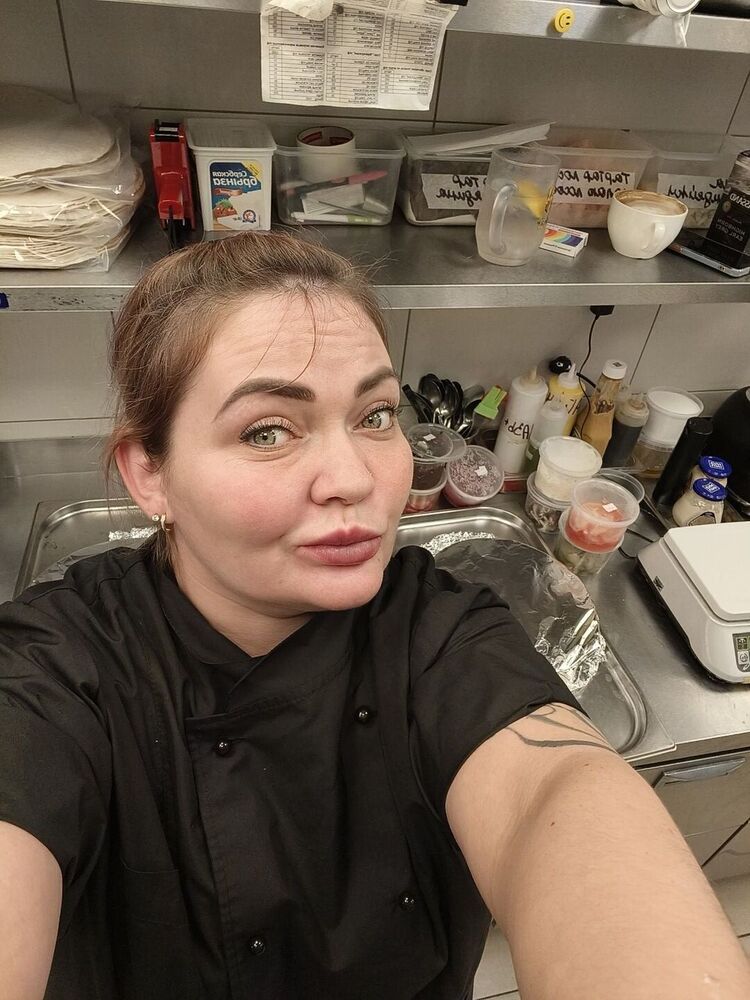  -,   Lyubochka, 35 ,   ,   , c , 