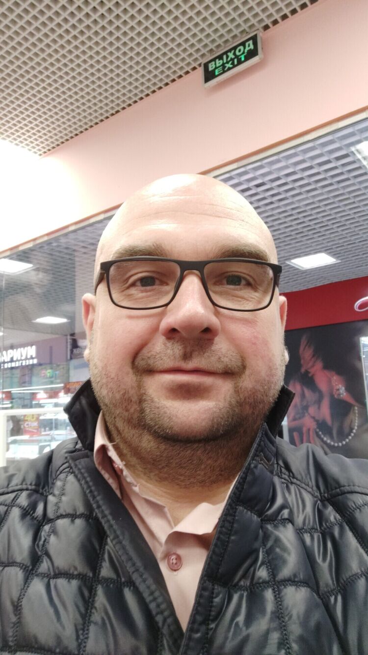  52986756  Alex, 46 ,    
