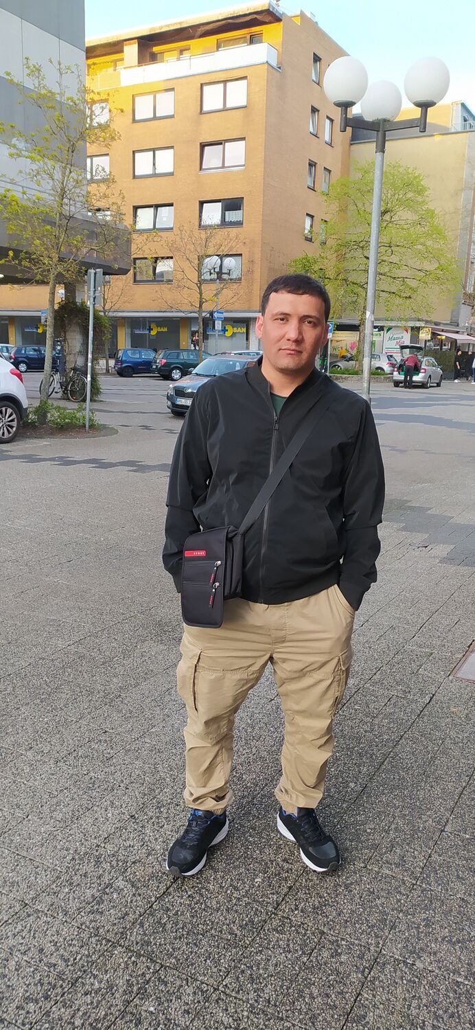  ,   Markus, 33 ,   ,   