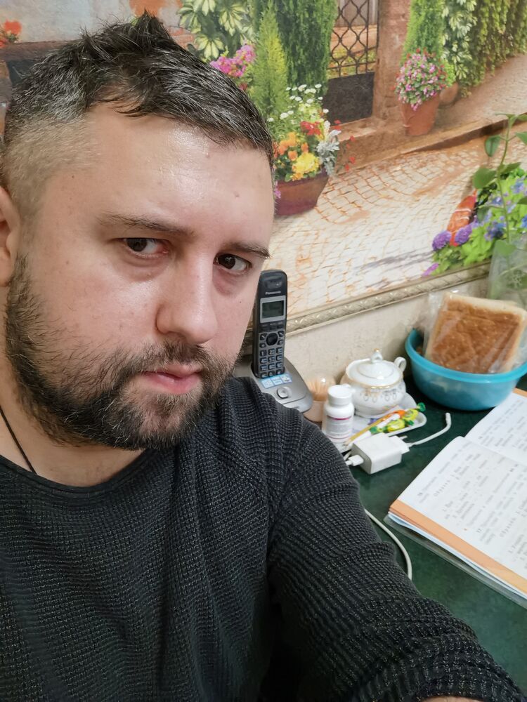  48211606  , 40 ,    