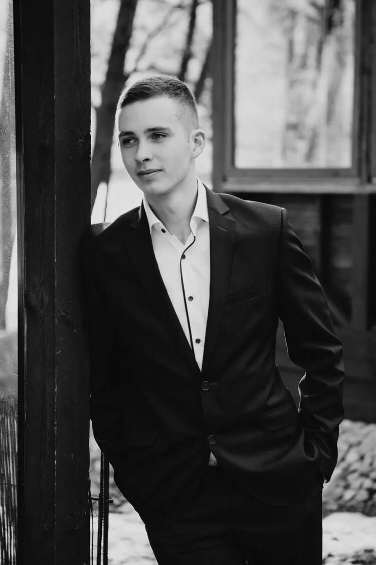  37446526  Ruslan, 28 ,    Soho