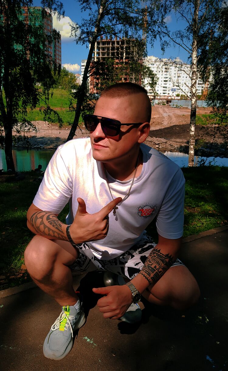  28548046  Kirill, 32 ,    