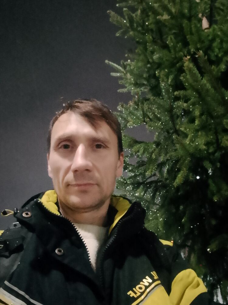  52426926  Ivan, 42 ,    