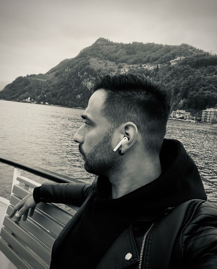  ,   Dominic, 33 ,   ,   