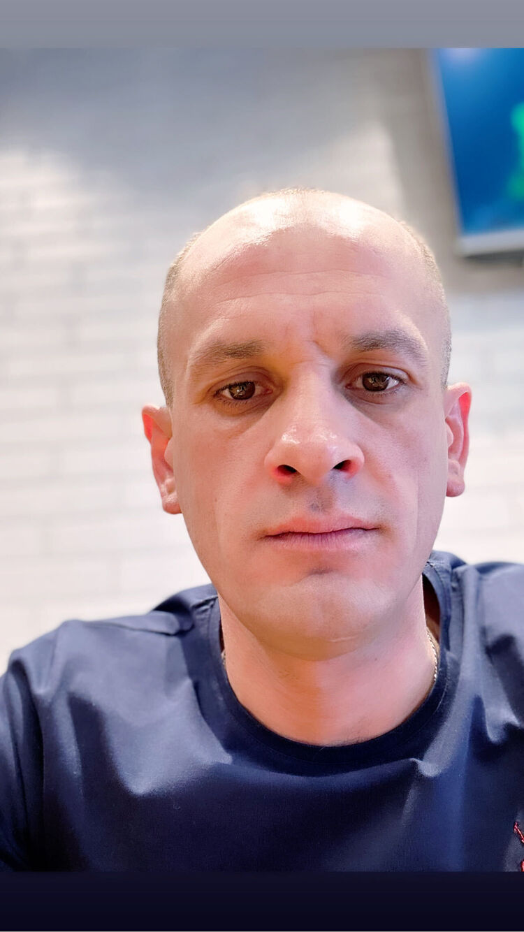  42346046  Gheorghe, 34 ,    