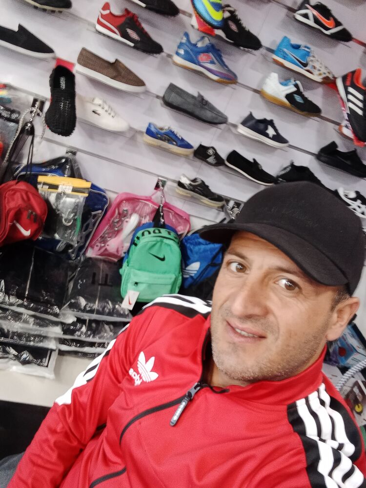  42008736  Elbar, 43 ,    -