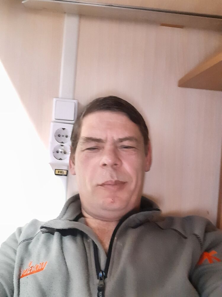  25529756  , 49 ,    